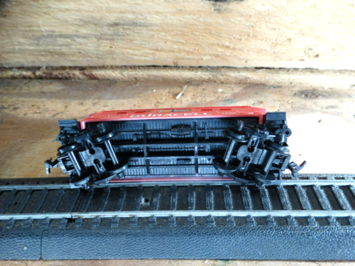 Life Like HO Scale 41' Duracell 1996 Center Cupula Hobby Model Railroad Caboose - Picture 6 of 6