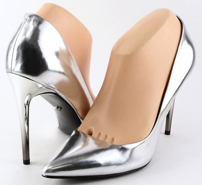 $170 KENNETH COLE New York WILLOW Silver Designer Pointed