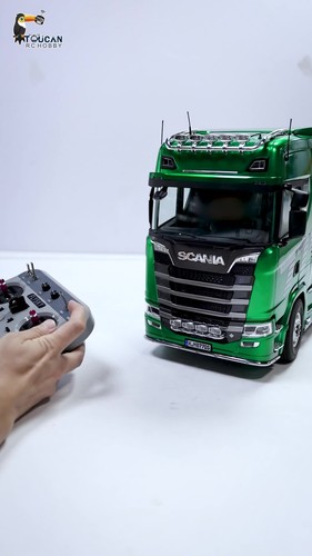 1:14 KABOLITE SCANIA770S 100 RC Tractor Truck 6WD RTR 2Speed Differential Lock - Video 1 of 1