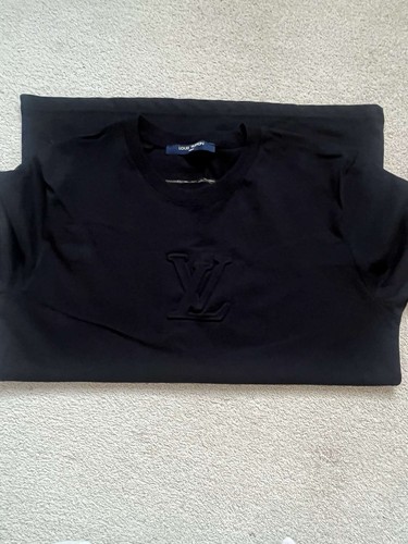 Slim Fit Louis Vuitton Tshirt Medium