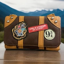 Harry Potter Wallet Handbag Combo, Hogwarts Wizarding World, No Strap.