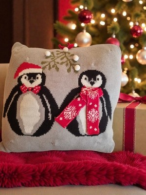  MOHAWK HOME WEIHNACHTSKISSEN SCHNEEMANN PINGUIN, 44×44cm, MIT LICHT. 
