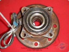 Used Front Right Wheel Hub fits: 1995 Gmc 3500 PICKUP Front 4x4 DRW hub 9400-150