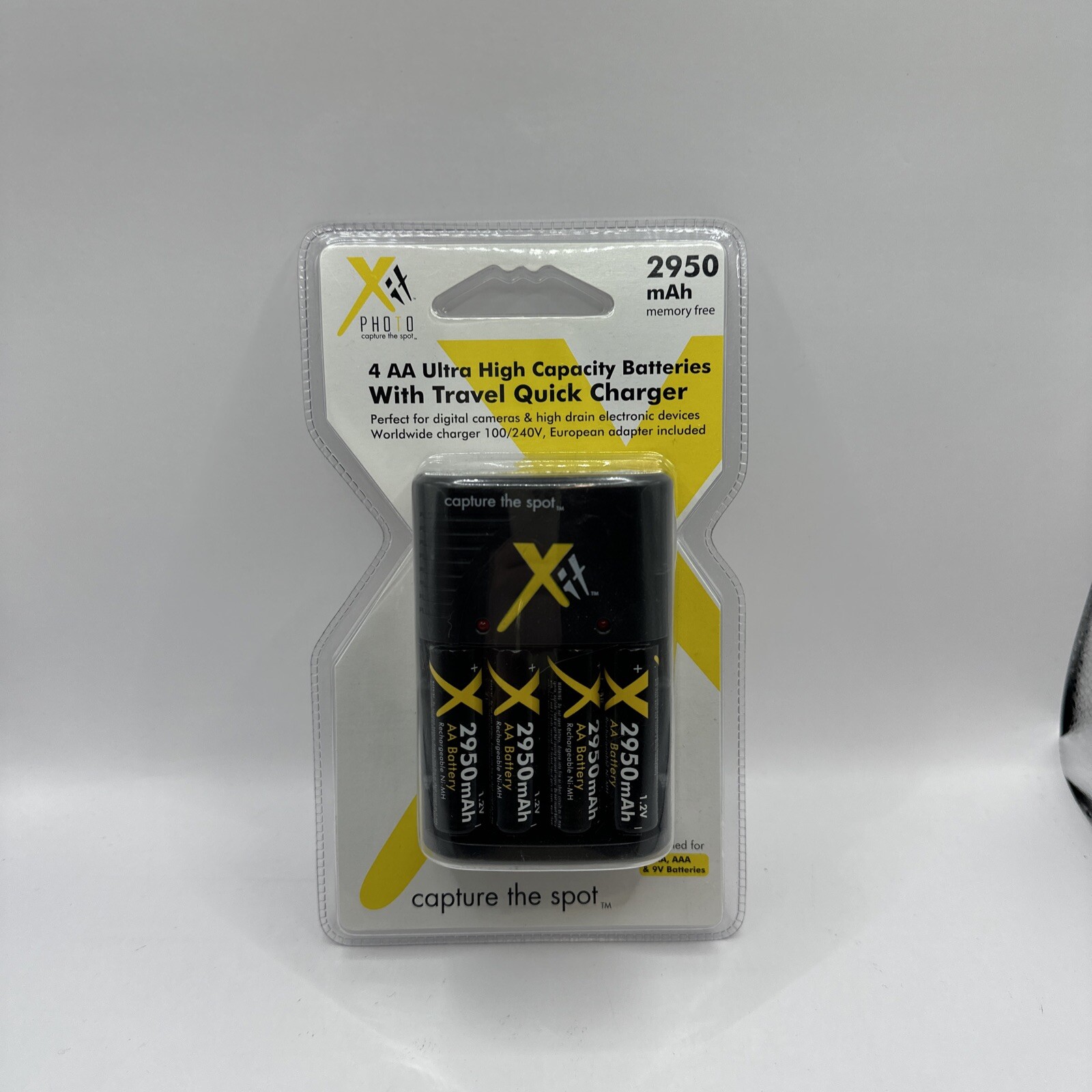 Xit XTCH2950 4 AA 2950mAh Rechargeable Batteries with Black Charger-image