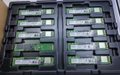 Samsung PM983 960GB SSD Lenovo version M.2 PCIE NVMe M.2