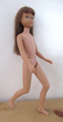 MATTEL INC, Skipper bendable legs med originalkartong och kläder