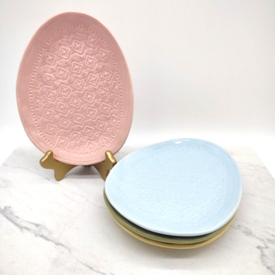 Set of 4 Pottery Barn Easter Egg Ceramic Plates Textured Holiday Decor Apprx 8x6