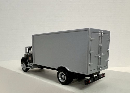 BOLEY, 1:87 / HO. INTERNATIONAL, single axle, straight, Box Truck. Black - Picture 4 of 12