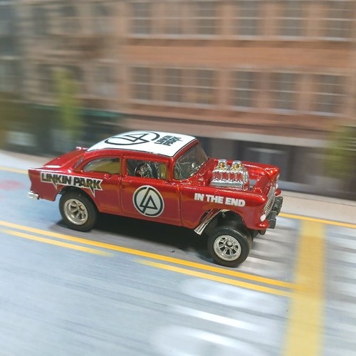 Hot Wheels 55 CHEVY BEL AIR GASSER Rojo LINKIN PARK (WANGSTAR CUSTOM) PILOTOS REALES - Imagen 4 de 15