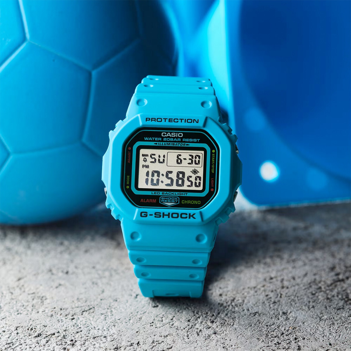 新品同様CASIO G-SHOCK DW-5600EP ターコイズブルー Casio G-Shock DW-5600 Lineup Bio-based Blue Resin Band Watch