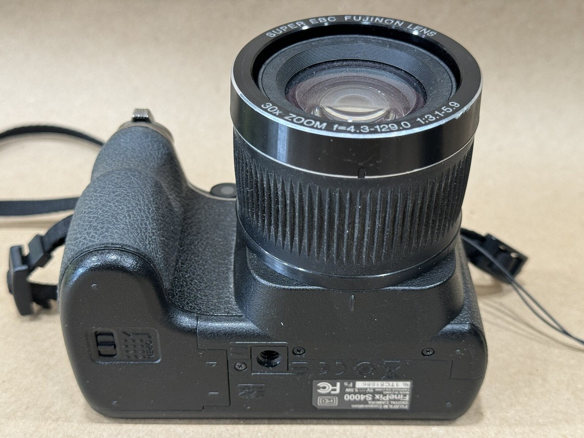 Fujifilm FinePix S Series S4000 14.0MP Digital Camera - NOT