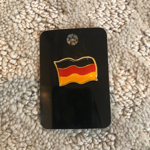 Disney kleine deutsche wehende Flagge Pin