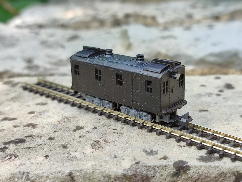 1:220 Z scale gauge AL-CO GE Boxcab for Rokuhan Shorty powered chassis - Image 4 of 4