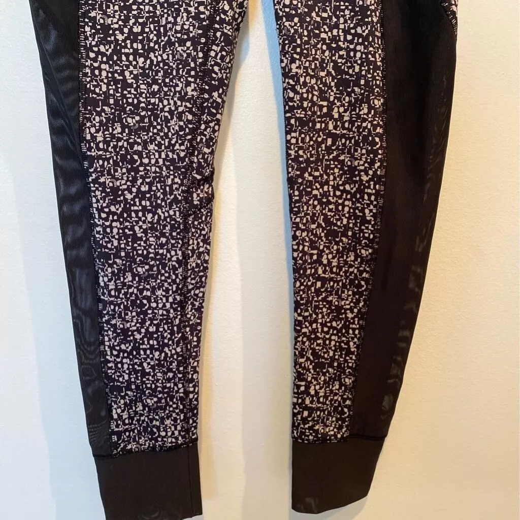 lole jogger abstract mesh stretch wicking leggings