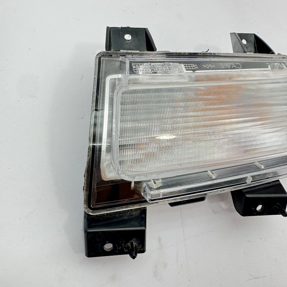 Luz halógena izquierda señal de giro Jeep Wrangler 2018-2023 68307245AH Foto 2 de 4