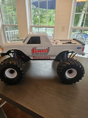 NEW CUSTOM BUILT TRAXXAS X-MAXX X-MONSTER TONS OF UPGRADES HOBBYWING 2 4S LIPOS