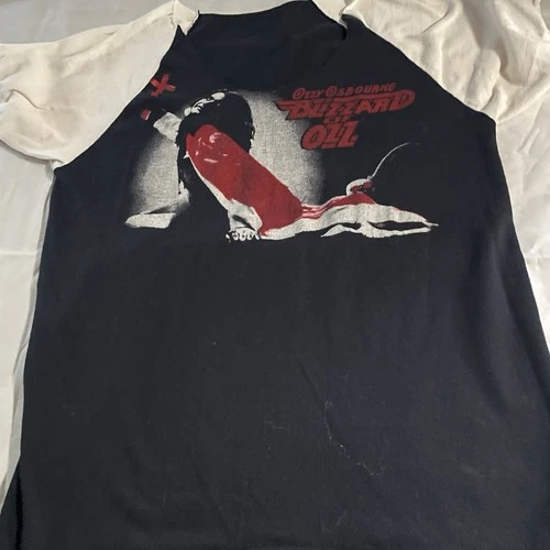 Ozzy Osbourne Concert T-Shirt Black Size Small 1980s vintage concert t-shirt, vintage, size S, single stitch, B+ condition