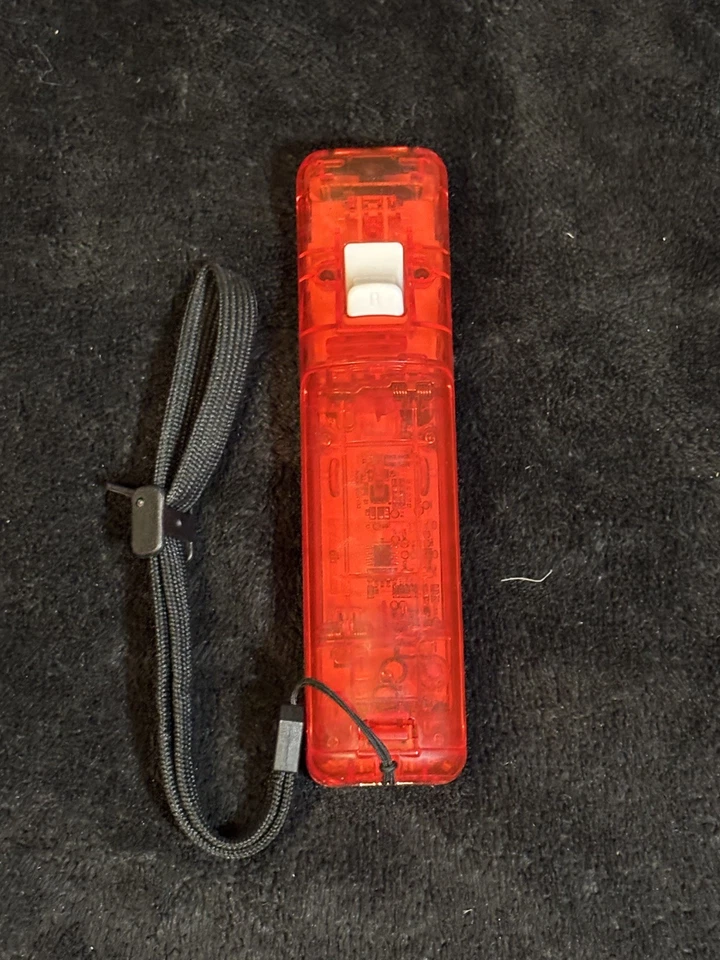 Rock Candy Wii Gesture Controller - Stormin' Cherry - Image 2 of 3