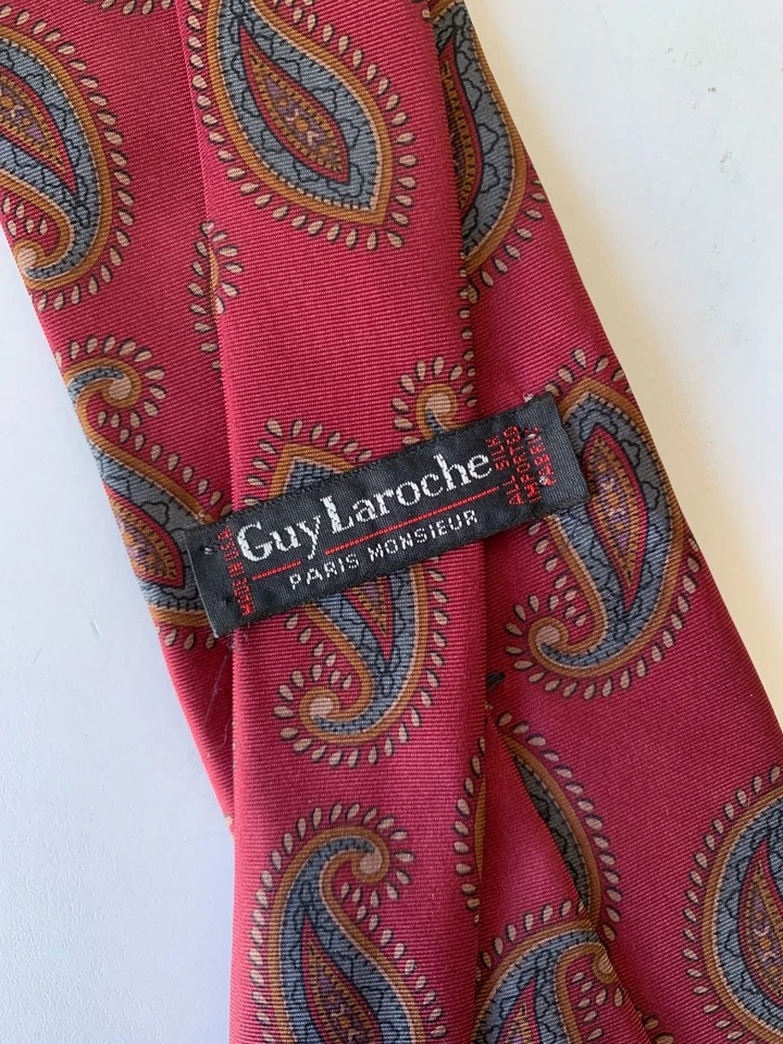 Guy Laroche Mens Vintage Neck Tie Burgundy Paisley Office Silk Made in USA - image 4 of 4