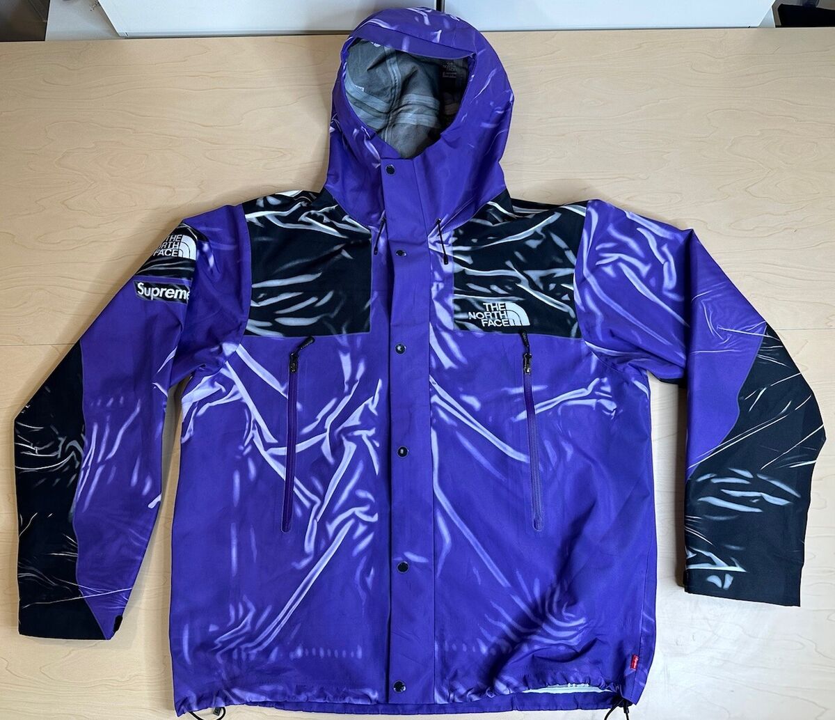 TNF X Supreme Printed Seam Shell Trompe Loeil Jacket The TNF X Supreme Printed Seam Shell Trompe Loeil Jacket The