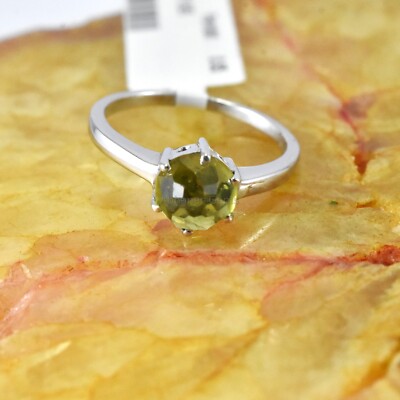 Unique Cutting Peridot Handmade Ring Vintage Traditional Skill 925 Silver Ring
