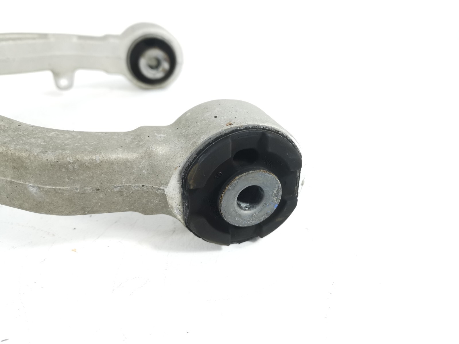 17-20 MASERATI Levante REAR LEFT DRIVER SIDE UPPER CONTROL ARM 06700319950