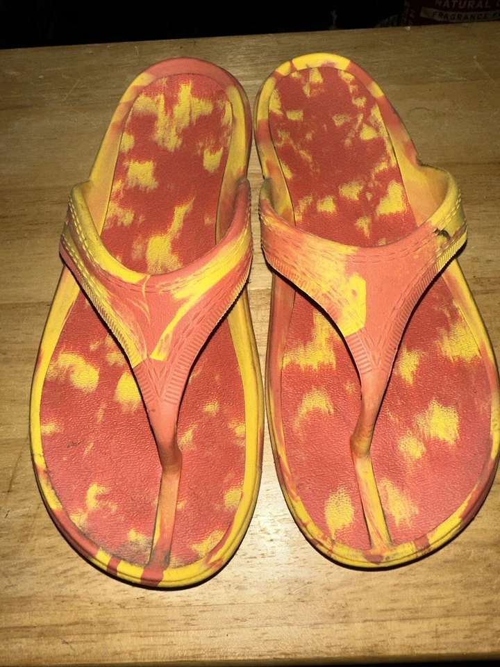 Lot Of 3 L. L. Bean Flip Flop/ Thongs Size Women’s 7 - Image 2 of 4