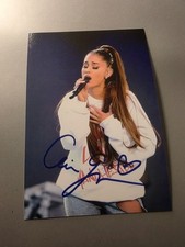 ARIANA GRANDE Repro-Autogramm - ca. 10x15 cm - (1530)