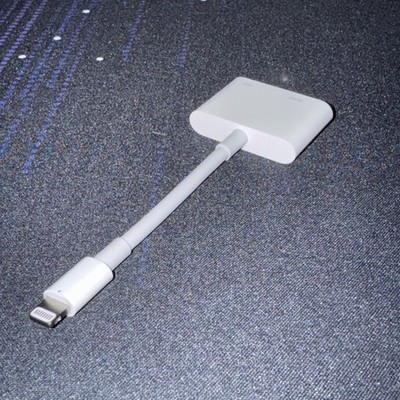 Apple Lightning to HDMI  AV Adapter - MD826AM/A