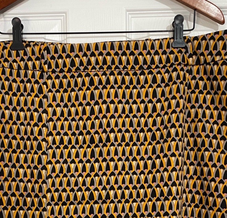 Mossimo Geometric Patterned Knee Length Pencil Sk… - image 5