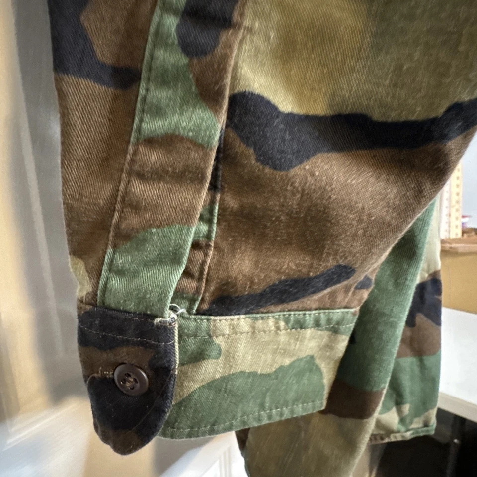 *redhead BUTTON UP shirt woodland CAMOUFLAGE MEN'S COTTON BLEND Has Blemish - Image 4 of 4