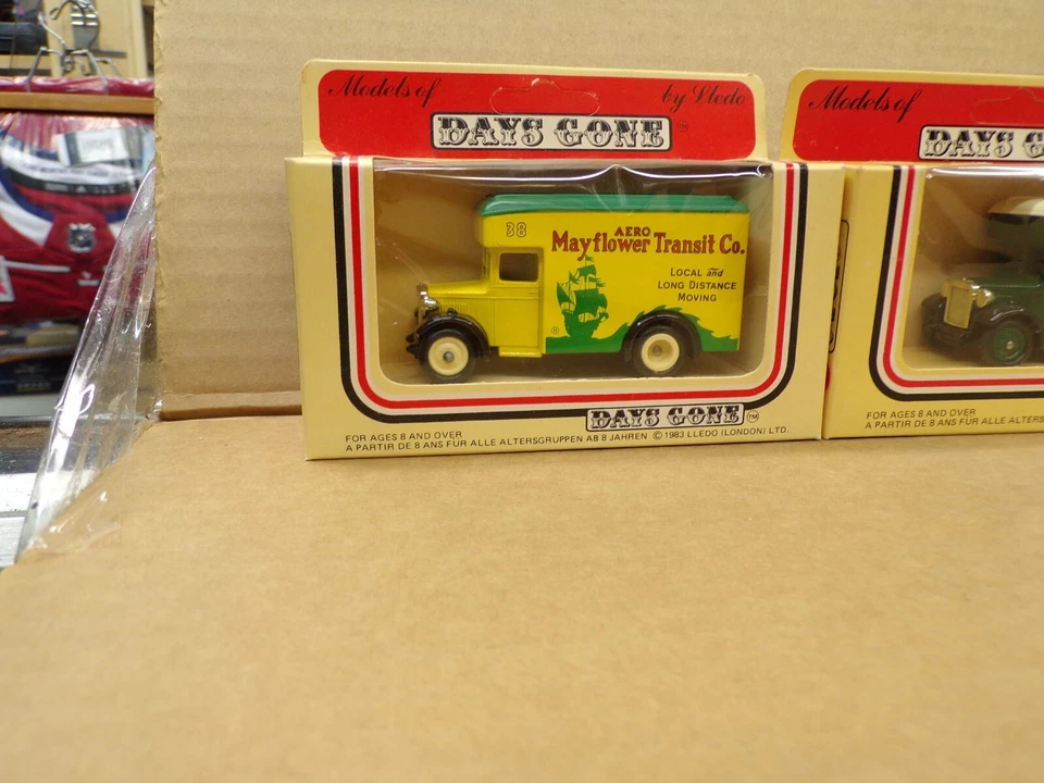 LLEDO DAYS GONE DG16 DENNIS PARCEL VAN LOT #6 - Image 2 of 4