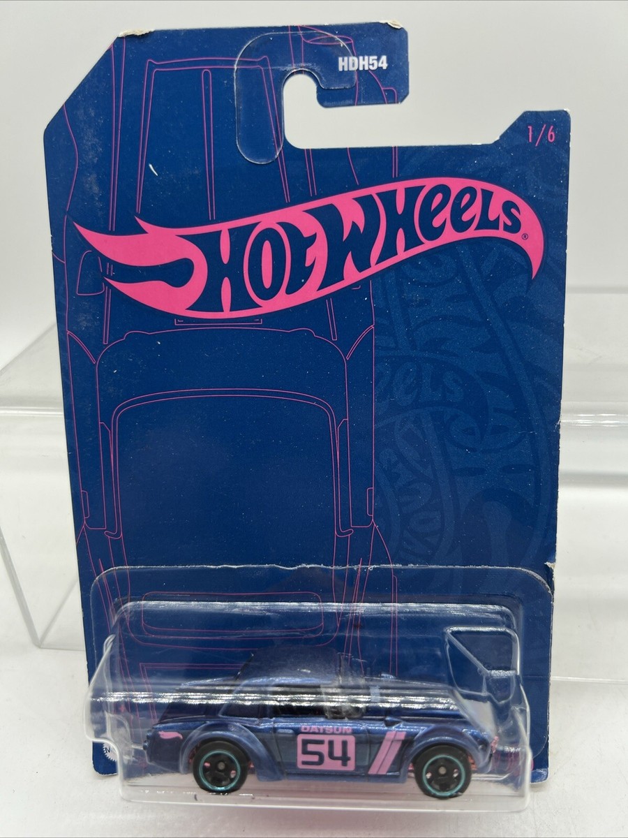 Hot Wheels HDH61 – D510 Datsun FairLady 2000 blue pink 54