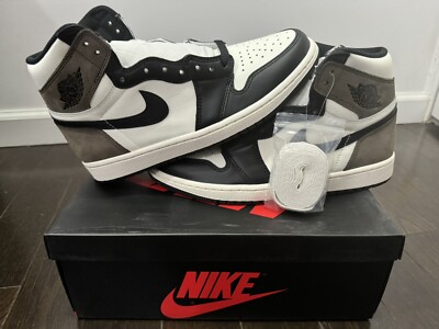 NEW Nike Air Jordan 1 Retro High OG Dark Mocha, Size 9 Men, 555088-105