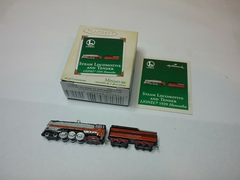 Keepsake Lionel Steam Loco And Tender