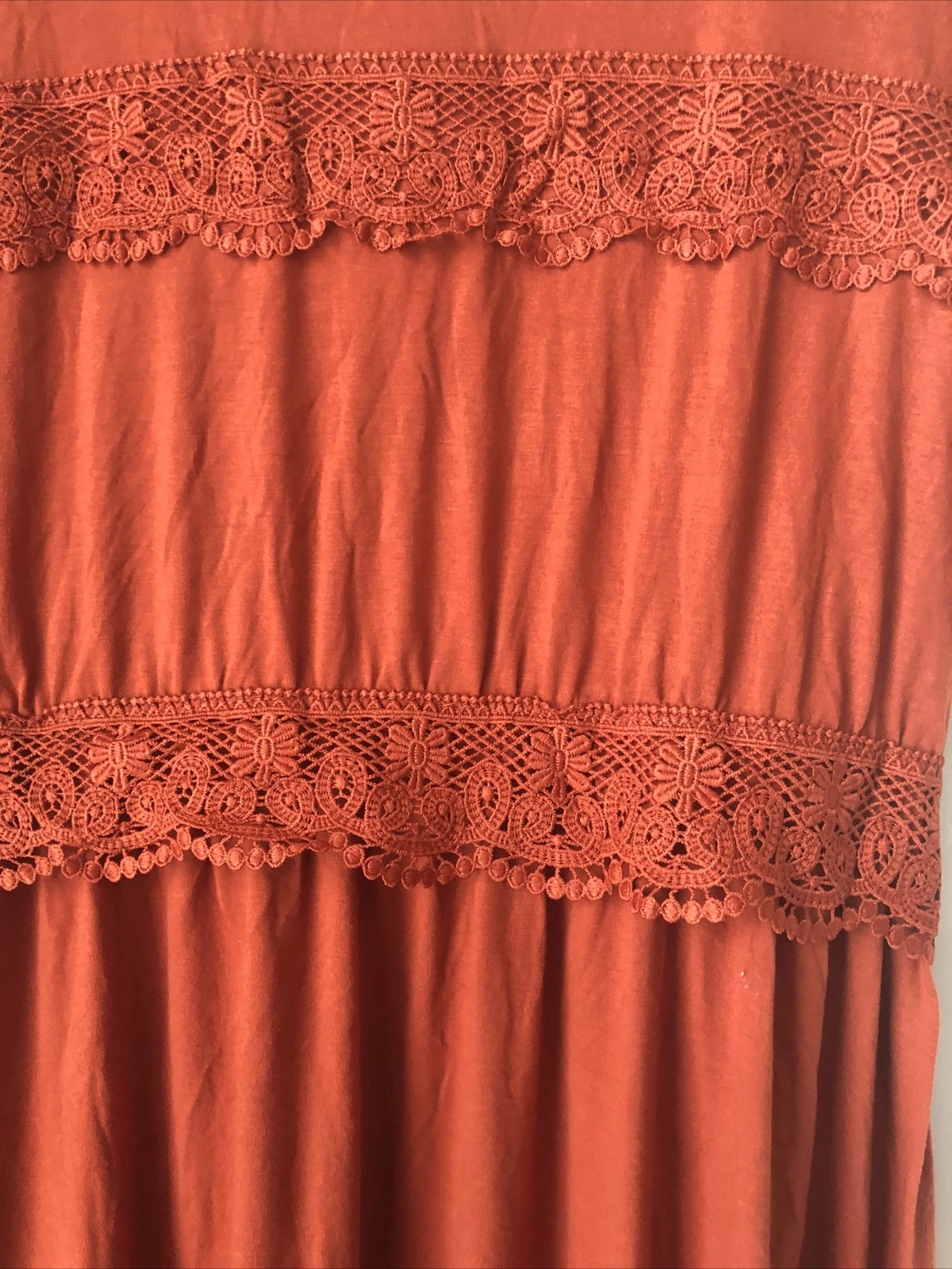 Abito midi Supreme Fashion con dettagli in pizzo e volant taglia XL