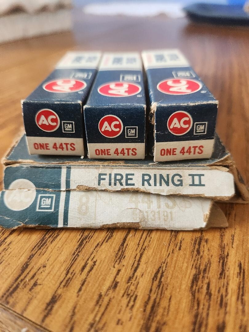 Ac Delco Ring Fire II spark plugs 44TS #5613191 qty:3
