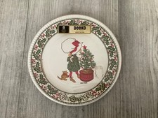 Vintage Deeko Hollie Hobbie Christmas paper plates x 8. Still in packaging
