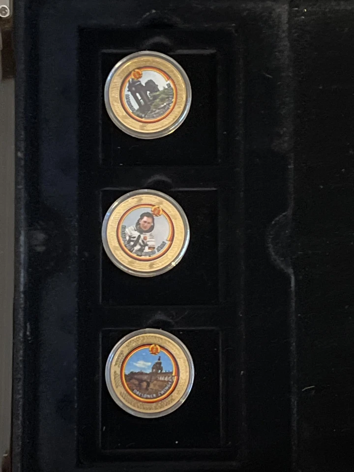 Medaillenset Die Geschichte der DDR - 22 Medaillen je 33 mm in schicker Kassette - Bild 3 von 4