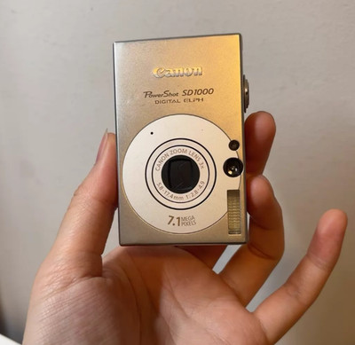 Canon IXUS 70 SD1000 7.1MP 3X Optical CCD Vintage Digital Camera - Silver