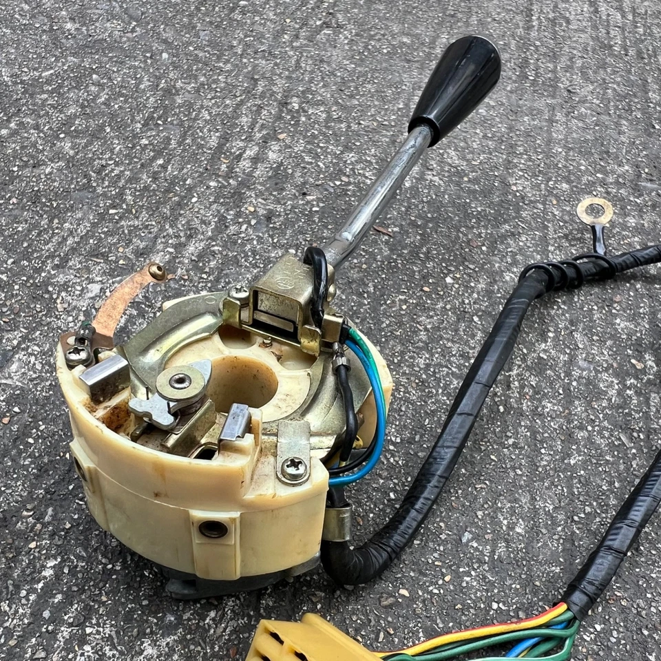 Interruptor de señal de giro MAZDA 1500 1800 LUCE A6 A7 piezas originales NOS JAPÓN ((RHD)) #2 Foto 3 de 4