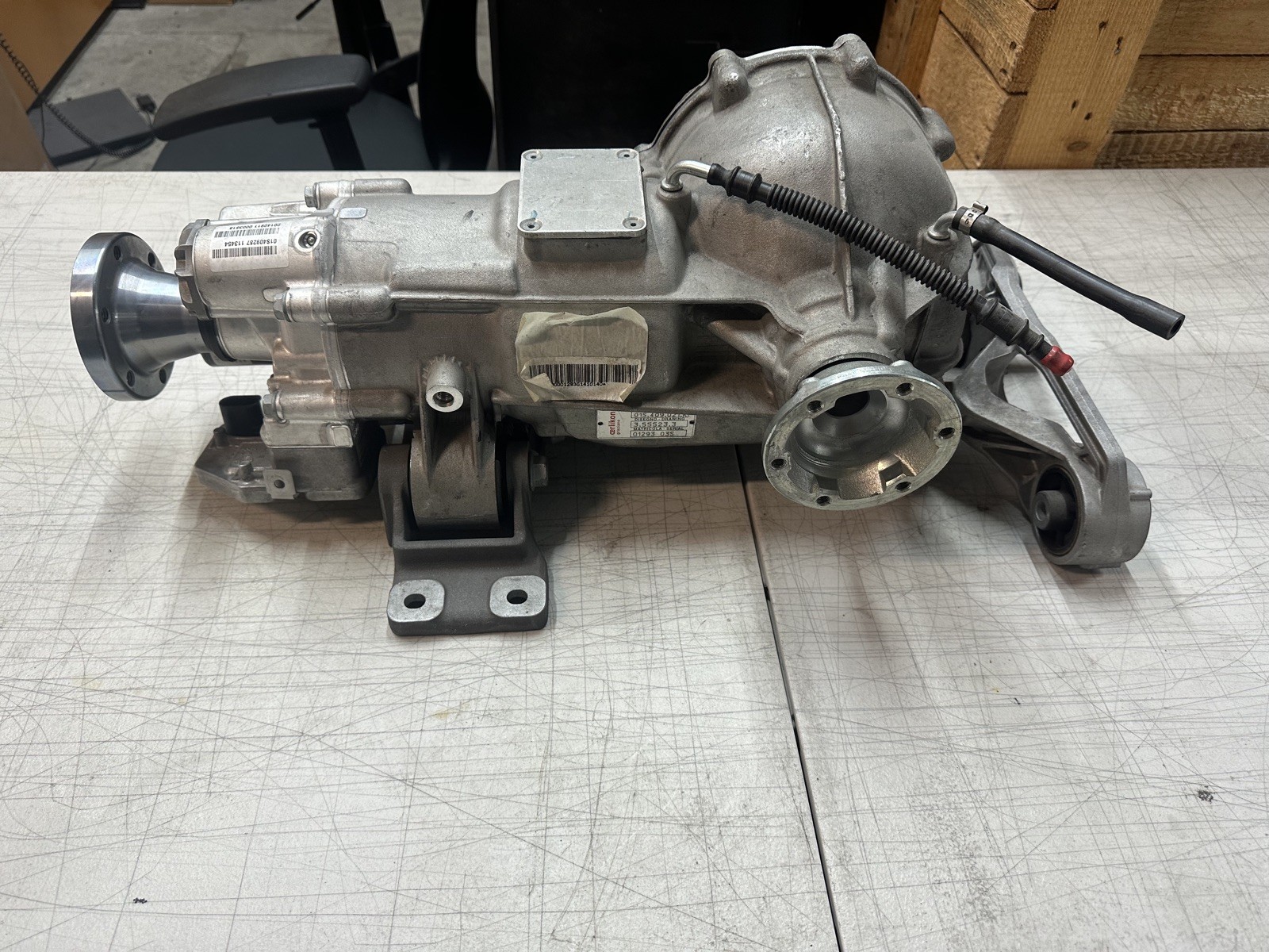 LAMBORGHINI AVENTADOR FRONT DIFFERENTIAL LP700 LP720 LP750 OEM 01S409021K 