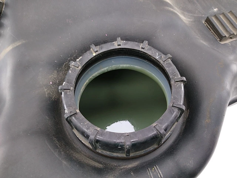 Acura RSX DC5 Fuel Gas Tank Storage Reservoir Fits 2005-2006 05 06 Foto 4 de 4