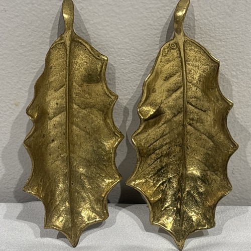 Vintage 1948 Virginia Metalcrafters Brass Holly Leaf Dish Set Of 2 - Picture 3 of 13