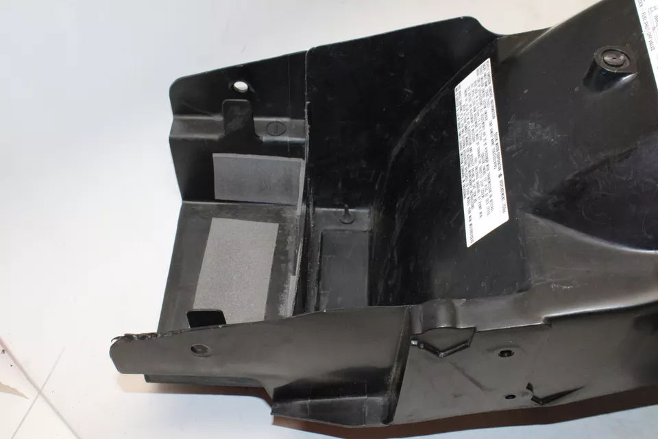 2000 Suzuki Katana 750 Gsx750f protetor de lama traseiro com seta traseira - Imagem 2 de 4