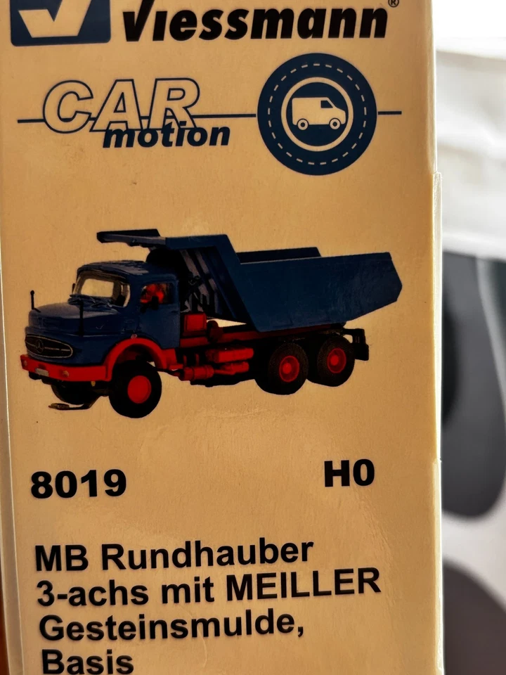 Viessmann CM 8019 MB Rundhauber 3-achs mit Meiller Gesteinsmulde 1:87(H0) - Bild 2 von 3