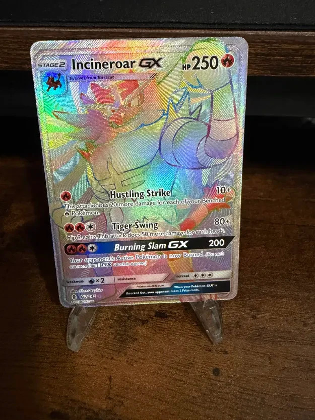 Incineroar GX (Secret) 147/145 Sm-Guardians Rising Holo
