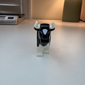 LEGO Cow Black And White Pattern Minifigure W/ Horns Farm City