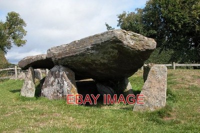 PHOTO  ARTHUR'S STONE THE REMAINS OF A NEOLITHIC CHAMBERED TOMB. IT IS NAMED AFT