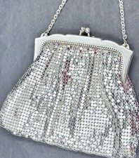 Vintage Silver Mesh Whiting Davis Hand Bag Purse with Original Box. 1930 s-40
